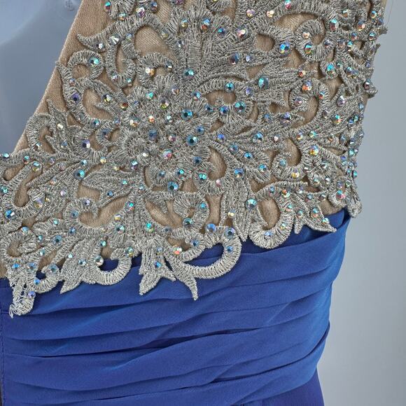 La Femme Prom Dress SZ 6 Blue Violet Formal Gown Embellished Lace Top Sleeveless - Picture 8 of 15